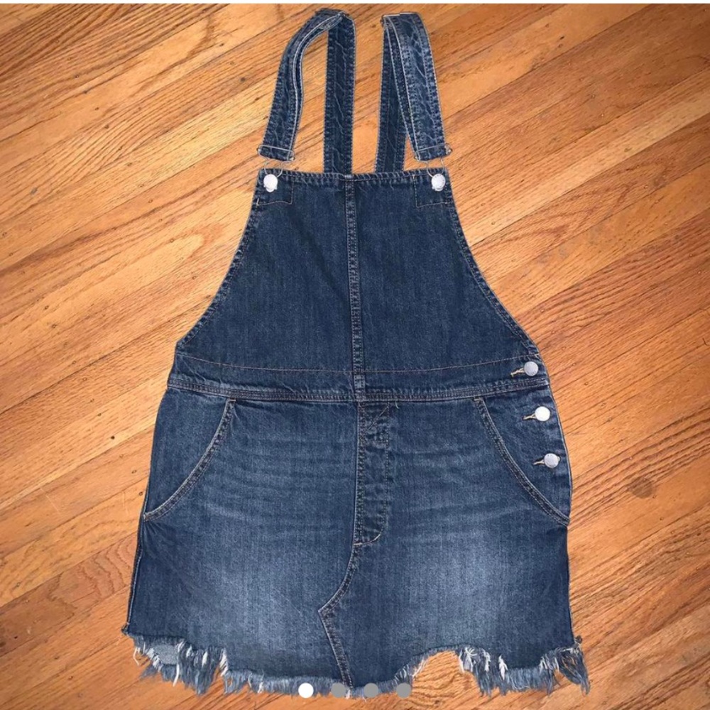 Free People Torn Up Jumper Frayed Hem Denim Overalls Mini Skirt